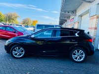 INFINITI Q30